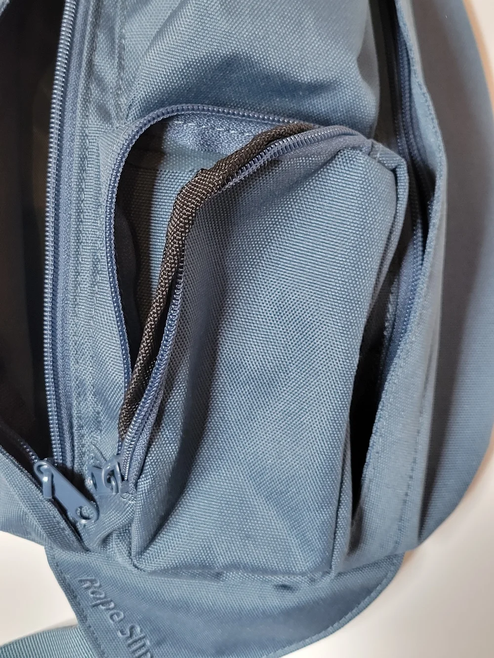 Kavu Dark Navy Rope Strap Sling Crossbody Bag
